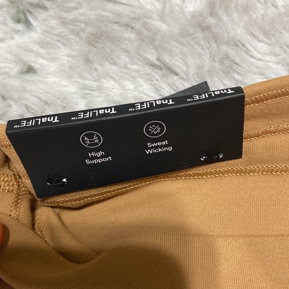 NWT Aritzia TnaLIFE Atmophlex Hi-rise 7/8 legging-tobacco brown- large - Picture 3 of 13